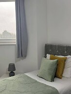 1br-sleeps4-parking-closetocentre