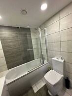 1br-sleeps4-parking-closetocentre