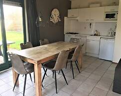 Lovely Holiday Home With Private Barbecue