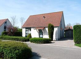 Lovely Holiday Home With Private Barbecue