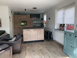 Lovely Holiday Home With Private Barbecue