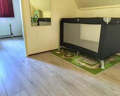 Lovely Holiday Home With Private Barbecue
