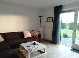 Lovely Holiday Home With Private Barbecue