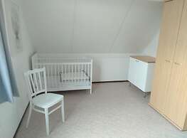 Lovely Holiday Home With Private Barbecue