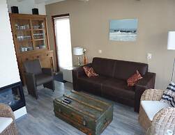 Lovely Holiday Home With Private Barbecue