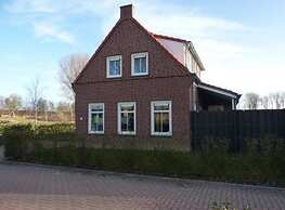 Lovely Holiday Home With Private Barbecue