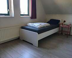Lovely Holiday Home With Private Barbecue