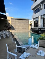 Karon Boutique