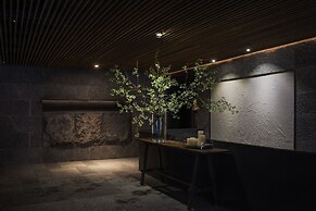 Yakamoz Erhai Hotel