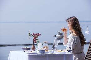 Yakamoz Erhai Hotel