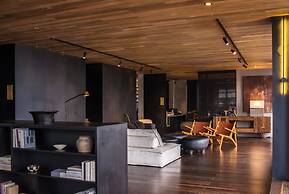 Yakamoz Erhai Hotel