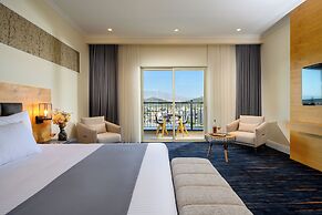 OAKS HOTEL
