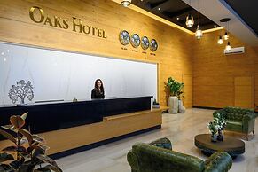 OAKS HOTEL