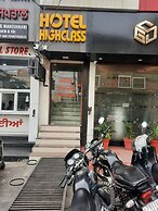 THE HIGHCLASS HOTEL