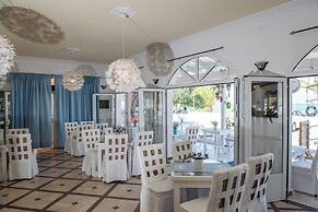 Aphrodite Beach Hotel Corfu
