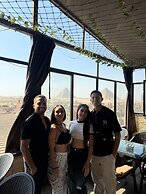Topaz Pyramids view inn