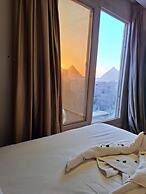 Topaz Pyramids view inn