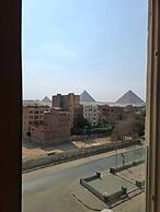 Topaz Pyramids view inn