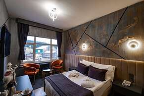 Parnassius Hotel