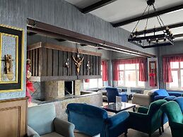Parnassius Hotel
