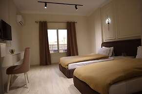 Calma Hotel