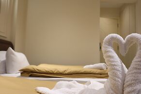 Calma Hotel