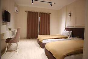 Calma Hotel