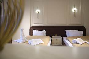 Calma Hotel