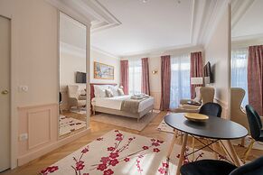 LE BEAU MARAIS