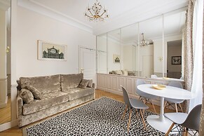 LE BEAU MARAIS