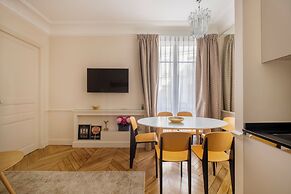 LE BEAU MARAIS