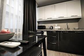 Opera Wall Suite