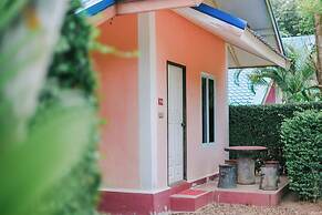 Chalalai Resort Kham Chanot