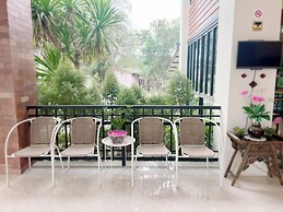 Kokhaburi Hotel