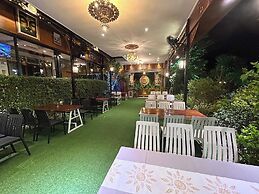 Kokhaburi Hotel