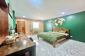 Koon Hom Apartment