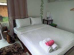 The Forest Hill Cafe & Homestay