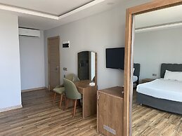 Zeynel Hotel
