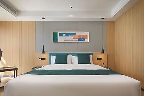 ALL IN LIGHT LUXURY HOTEL