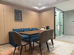 ALL IN LIGHT LUXURY HOTEL