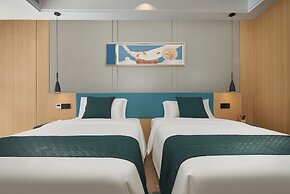 ALL IN LIGHT LUXURY HOTEL