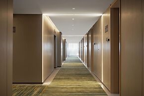 ALL IN LIGHT LUXURY HOTEL