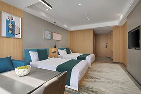 ALL IN LIGHT LUXURY HOTEL