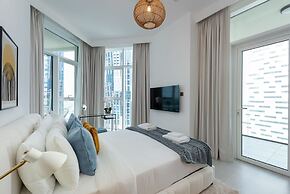 Vibrant 2BR Miami Vibes at Business Bay