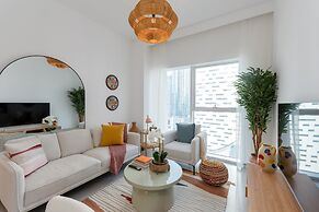 Vibrant 2BR Miami Vibes at Business Bay