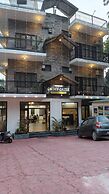 Holiday Highlight By Golden Castle Hotel