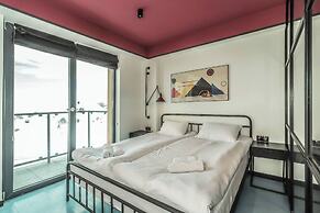Super Stylish Apartment by Wehost