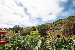 Holiday Home in Tenerife With Mountain Views