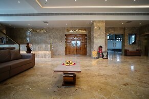 Ellora Hotel