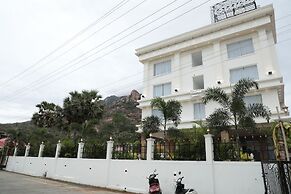 Ellora Hotel
